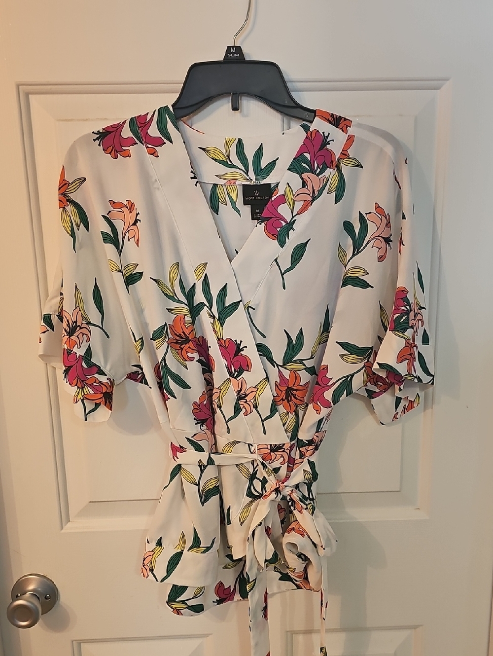 Worthington White Top with Green Leaves and Pink & Orange Accents